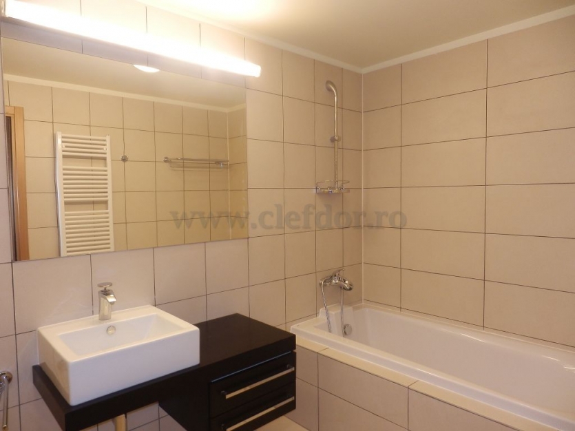 3 room Apartment for rent, Primaverii area Apartament cu 3 camere de închiriat în zona Primaverii