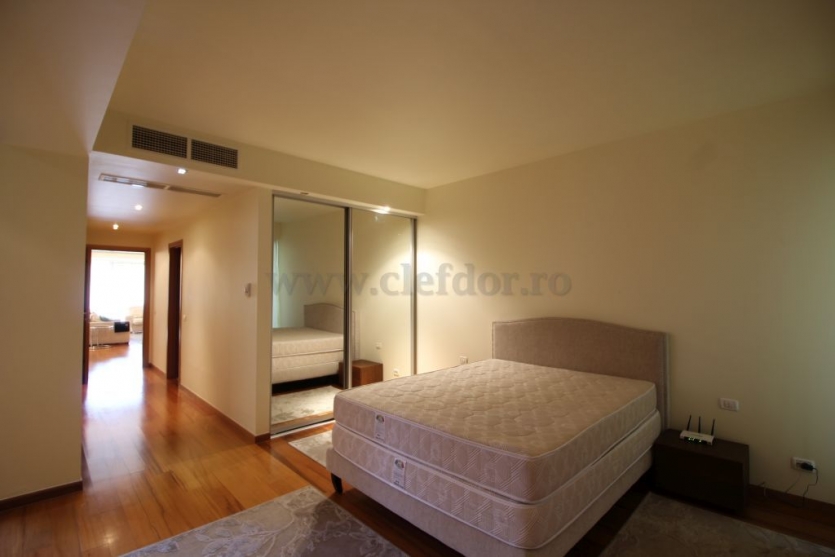 3 room Apartment for rent, Primaverii area Apartament cu 3 camere de închiriat în zona Primaverii