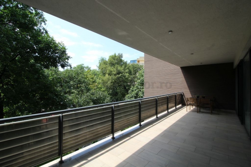 3 room Apartment for rent, Primaverii area Apartament cu 3 camere de închiriat în zona Primaverii