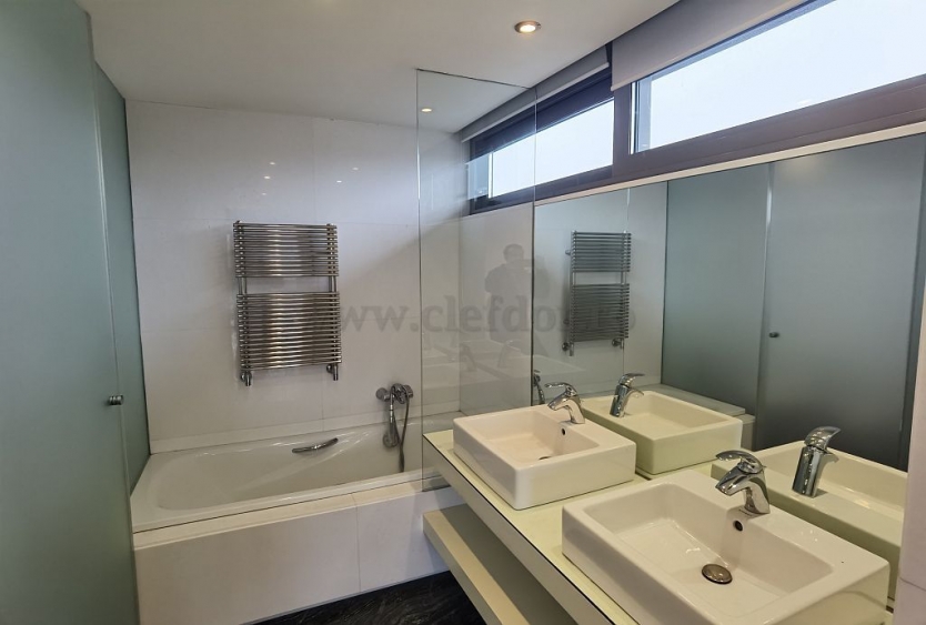 Kiseleff - penthouse cu 5 camere de inchiriat, 2 locuri de parcare Kiseleff - penthouse cu 5 camere de inchiriat, 2 locuri de parcare