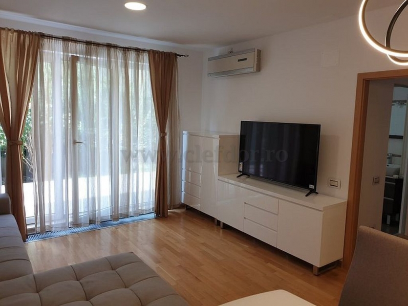 3 room Apartment for rent, Soseaua Nordului area Apartament cu 3 camere de închiriat în zona Soseaua Nordului
