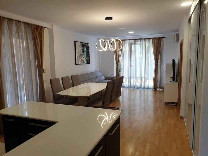 3 room Apartment for rent, Soseaua Nordului area Apartament cu 3 camere de închiriat în zona Soseaua Nordului