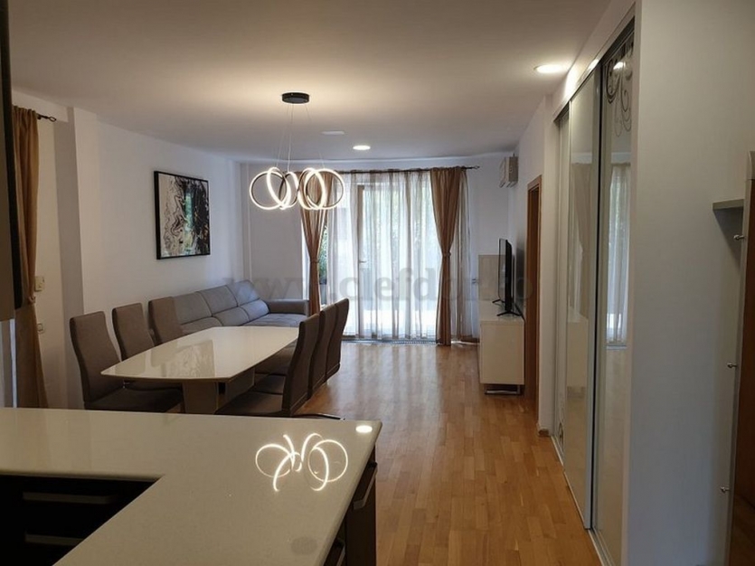 3 room Apartment for rent, Soseaua Nordului area Apartament cu 3 camere de închiriat în zona Soseaua Nordului