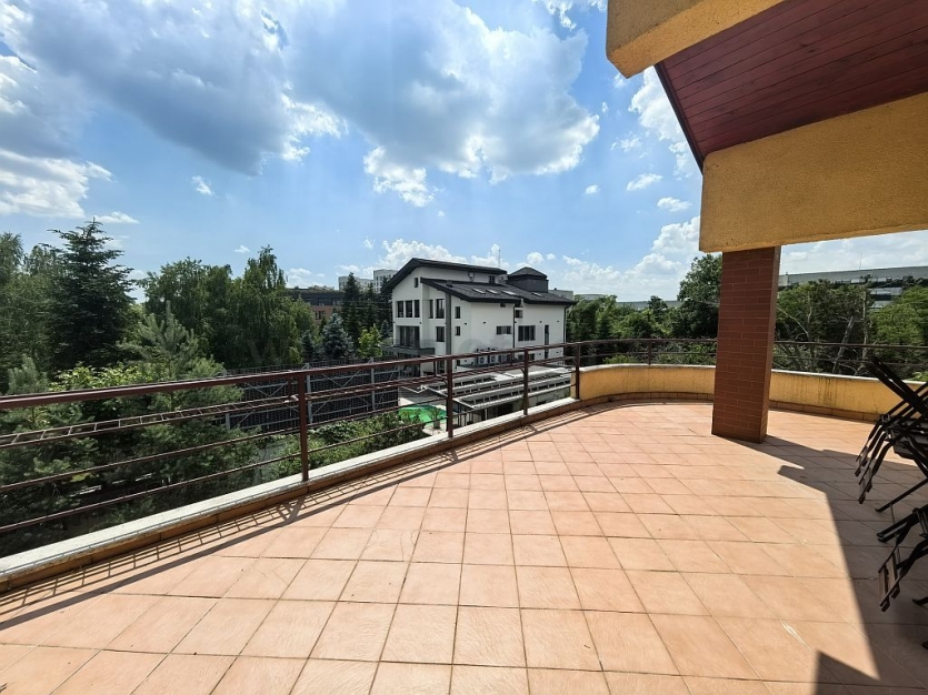 3 room Apartment for rent, Baneasa area Apartament cu 3 camere de închiriat în zona Baneasa