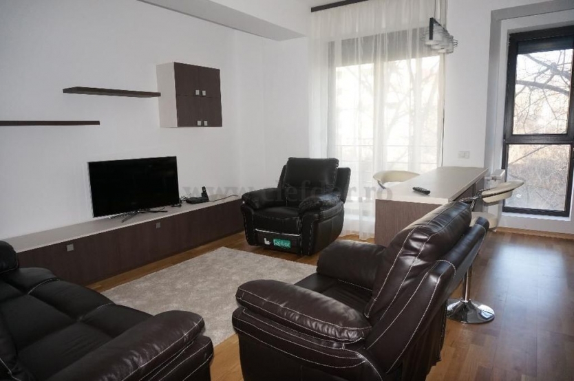 Apartament cu 3 camere de închiriat în zona Soseaua Nordului Apartament cu 3 camere de închiriat în zona Soseaua Nordului