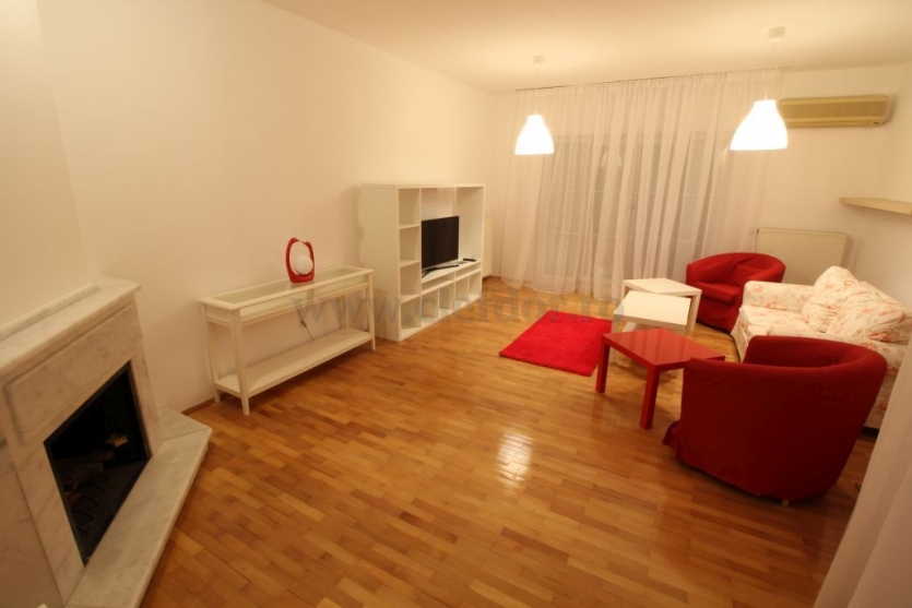 Vila de Inchiriat langa British School Vila de Inchiriat langa British School