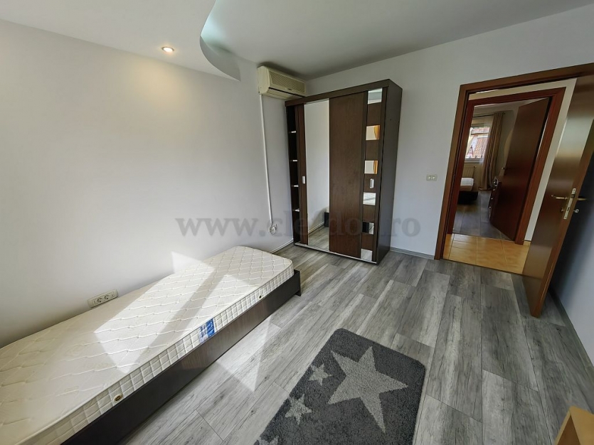 Villa for rent, Iancu Nicolae area Vilă cu 4 camere de închiriat în zona Iancu Nicolae