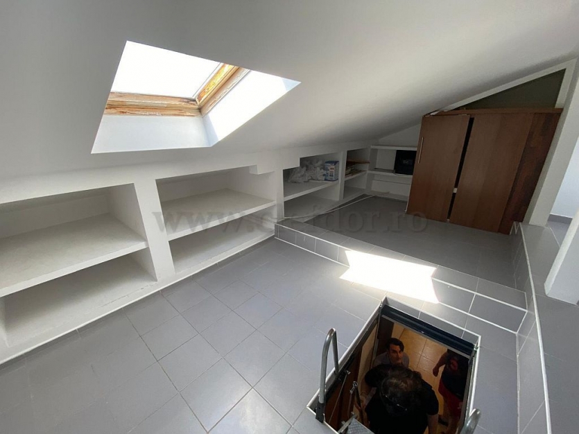 Villa for rent, Iancu Nicolae area Vilă cu 4 camere de închiriat în zona Iancu Nicolae