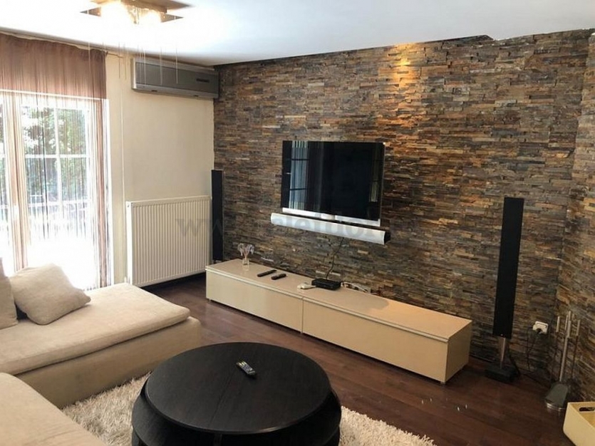 Vilă cu 4 camere  în zona Iancu Nicolae Vilă cu 4 camere  în zona Iancu Nicolae