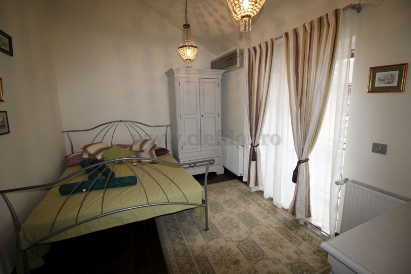 Vilă cu 4 camere  în zona Iancu Nicolae Vilă cu 4 camere  în zona Iancu Nicolae