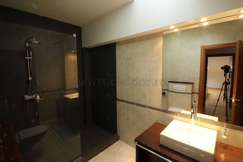 Vila de lux cu acces la piscina de inchiriat Vila de lux cu acces la piscina de inchiriat