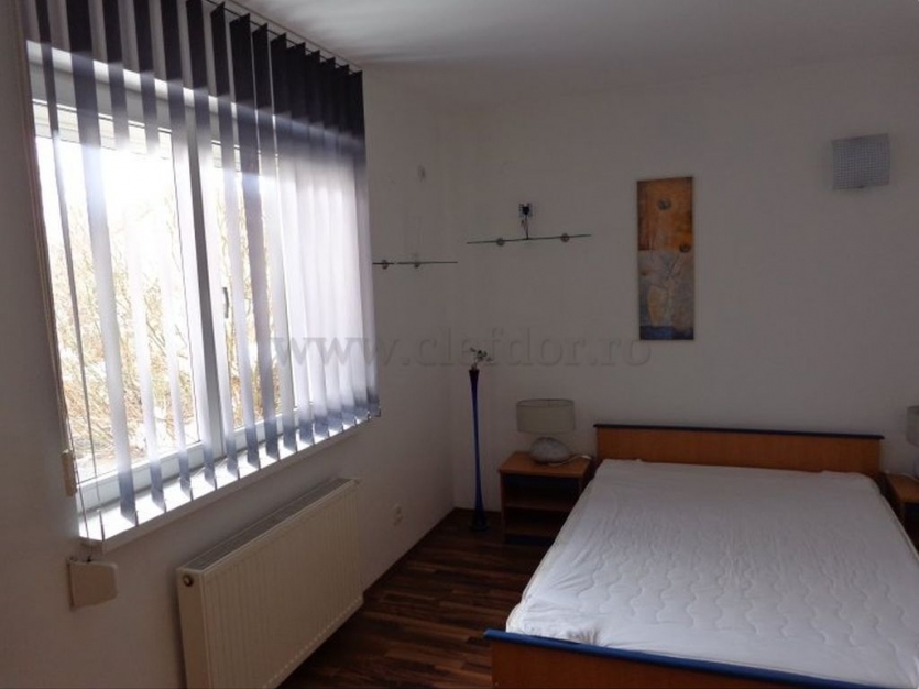 Vilă cu 5 camere de închiriat în zona Iancu Nicolae Vilă cu 5 camere de închiriat în zona Iancu Nicolae