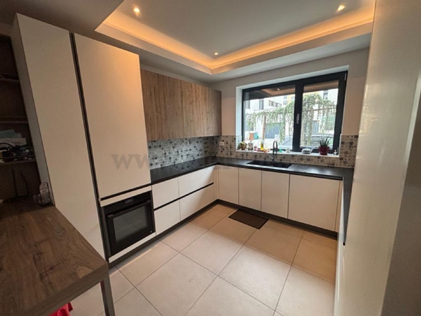 LUXURY VILLA near the American School VILA de LUX in apropiere de Scoala Americana