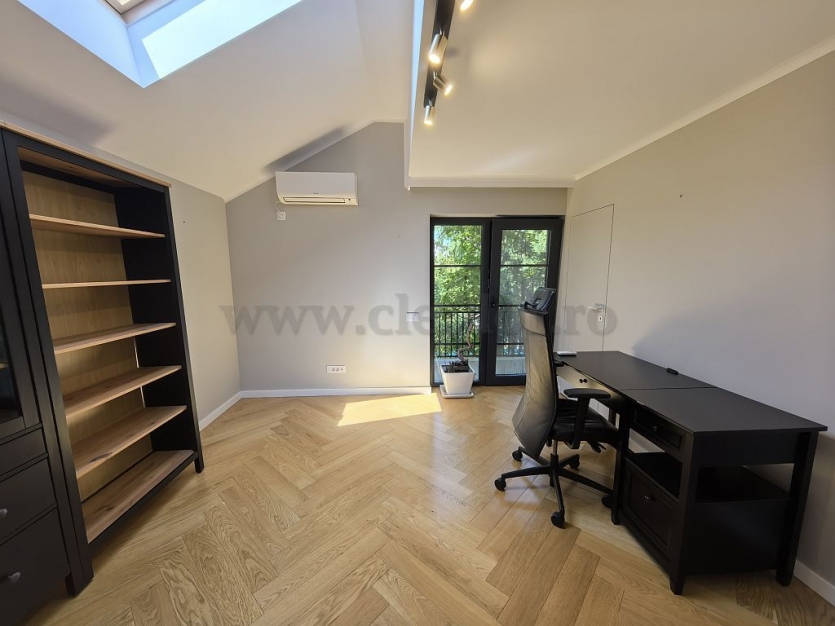 Iancu Nicolae - Cambridge School - RENOVATED Villa Iancu Nicolae - Cambridge School-  Vilă RENOVATA