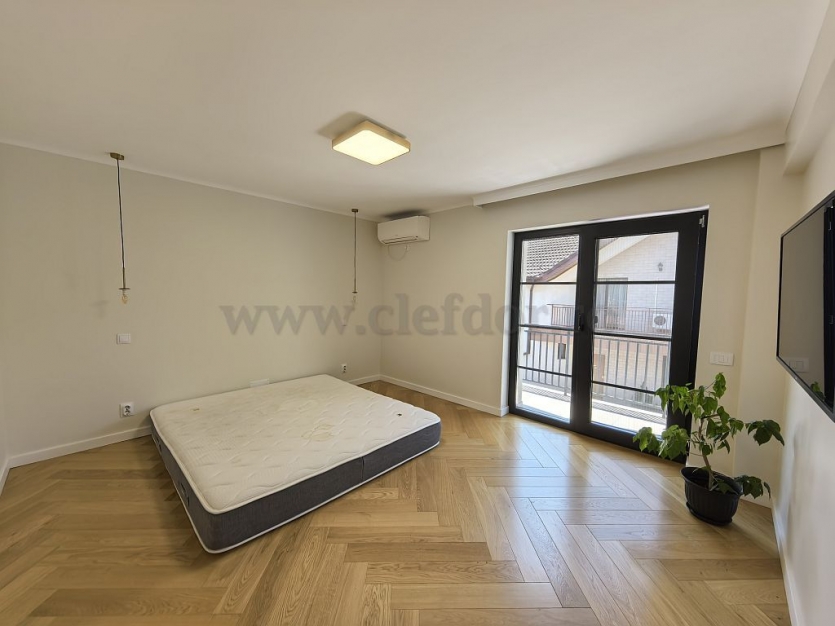 Iancu Nicolae - Cambridge School - RENOVATED Villa Iancu Nicolae - Cambridge School-  Vilă RENOVATA