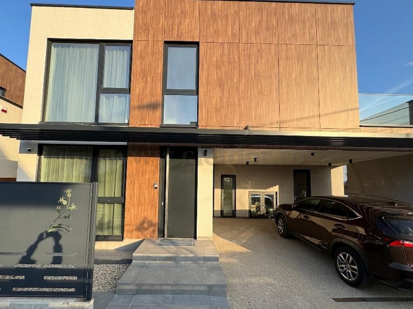 Vilă moderna de inchiriat Vilă moderna de inchiriat