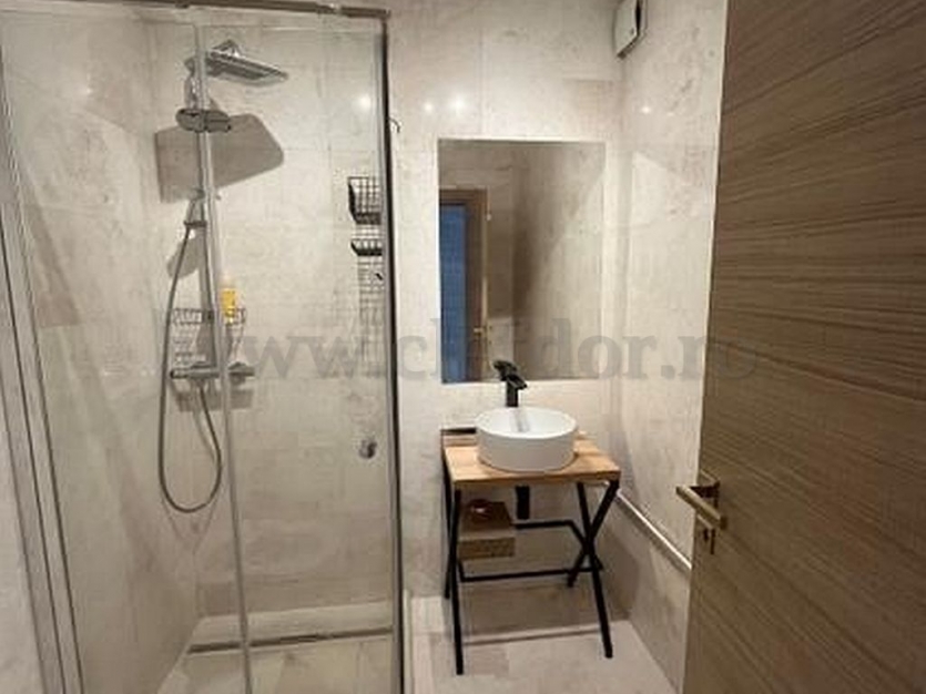 Luxury Villa with Swimming Pool Acces Vila de Lux cu acces la piscina