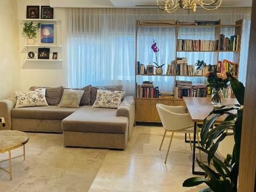 Luxury Villa with Swimming Pool Acces Vila de Lux cu acces la piscina