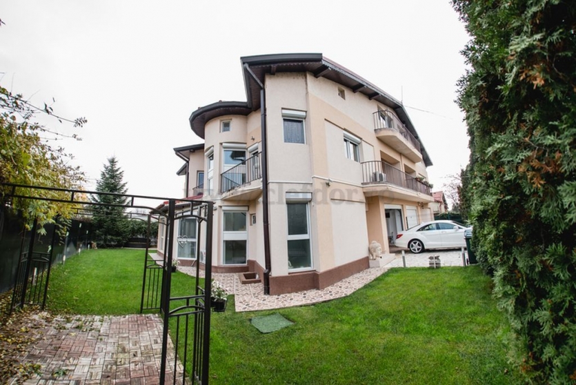 Luxury Villa in Iancu Nicolae Area Vila de Lux in zona Iancu Nicolae