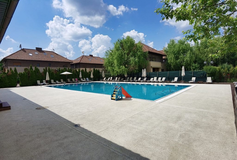 Vila in complex rezidential cu acces la piscina Vila in complex rezidential cu acces la piscina