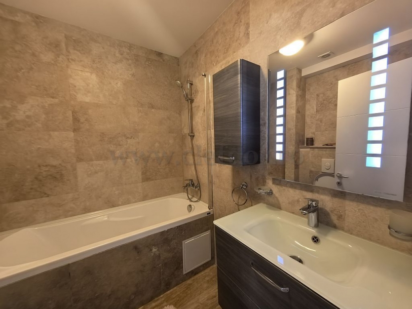 Vila de Lux cu acces la piscina Vila de Lux cu acces la piscina