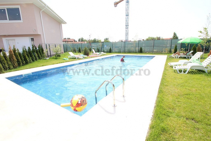 Vila de Lux cu acces la piscina Vila de Lux cu acces la piscina