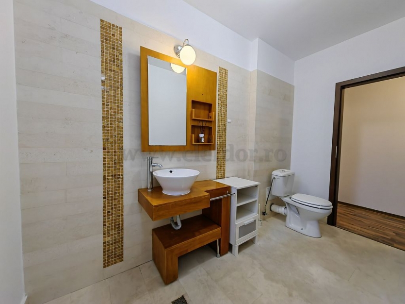 3 Bedrooms Duplex in Baneasa Area Duplex cu 4 camere în zona Baneasa