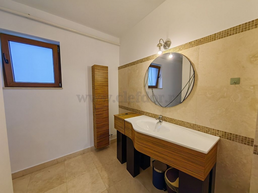 3 Bedrooms Duplex in Baneasa Area Duplex cu 4 camere în zona Baneasa