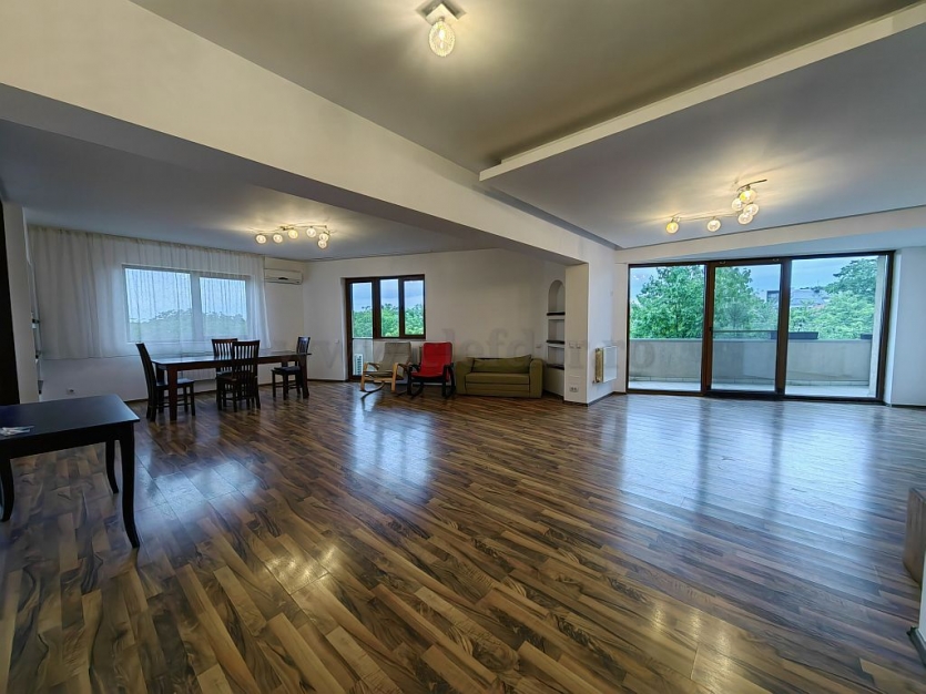3 Bedrooms Duplex in Baneasa Area Duplex cu 4 camere în zona Baneasa