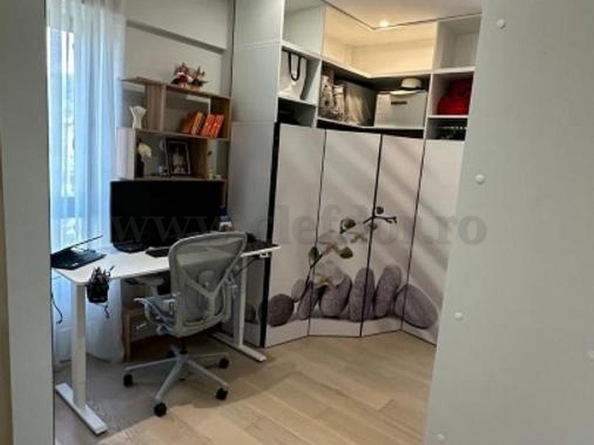 Apartment with Swimming Pool Access Apartament cu acces la piscina