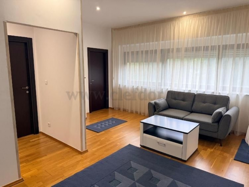 3 room Apartment for rent, Baneasa area Apartament cu 3 camere de închiriat în zona Baneasa