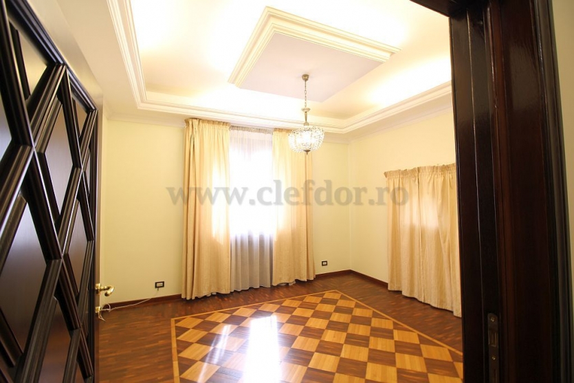 Dorobanti - Capitals - villa with 5 rooms for rent/sale Dorobanti - Capitale - vila cu 5 camere de inchiriat/vanzare