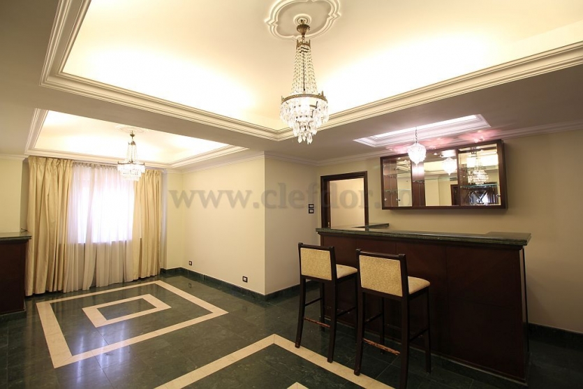 Dorobanti - Capitals - villa with 5 rooms for rent/sale Dorobanti - Capitale - vila cu 5 camere de inchiriat/vanzare