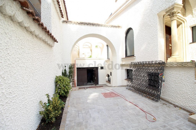 Dorobanti - Capitals - villa with 5 rooms for rent/sale Dorobanti - Capitale - vila cu 5 camere de inchiriat/vanzare