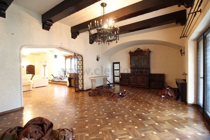 Dorobanti - Capitals - villa with 5 rooms for rent/sale Dorobanti - Capitale - vila cu 5 camere de inchiriat/vanzare