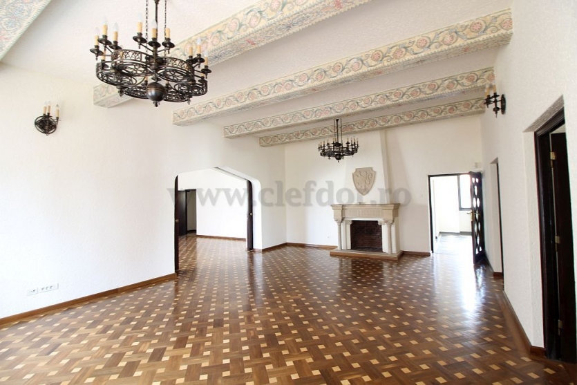 Dorobanti - Capitals - villa with 5 rooms for rent/sale Dorobanti - Capitale - vila cu 5 camere de inchiriat/vanzare