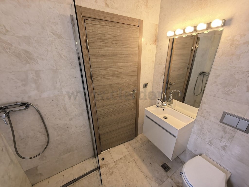 Vila de Lux cu acces la piscina in zona Pipera Vila de Lux cu acces la piscina in zona Pipera