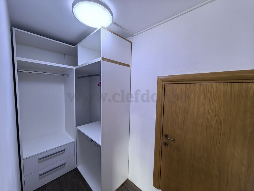 Vila de Lux cu acces la piscina in zona Pipera Vila de Lux cu acces la piscina in zona Pipera