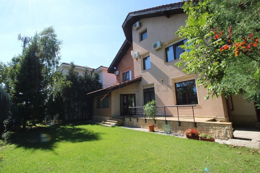 Individual Villa near British School Vilă Individuala in apropiere de British School