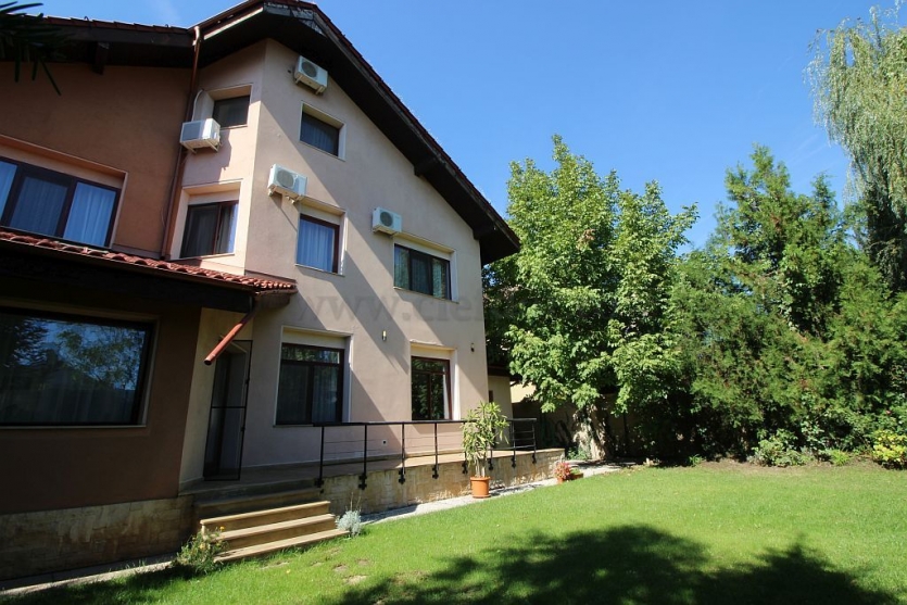 Individual Villa near British School Vilă Individuala in apropiere de British School