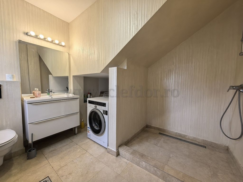 Pipera - vila renovata in complex rezidential langa OMV Pipera - vila renovata in complex rezidential langa OMV