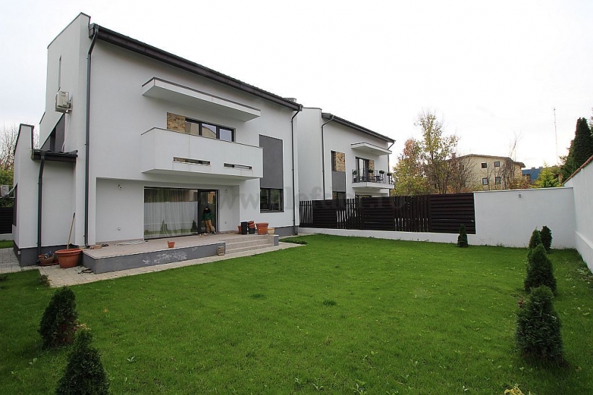 Iancu Nicolae - vila cu 4 dormitoare prima inchiriere Iancu Nicolae - vila cu 4 dormitoare prima inchiriere