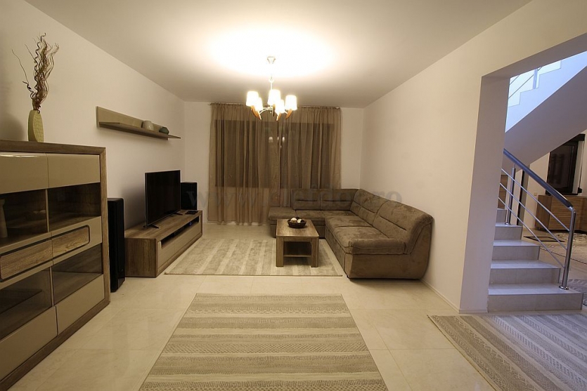 Modern Villa with 3 bedroom in Baneasa Area Vila moderna cu 3 dormtoare in zona Baneasa