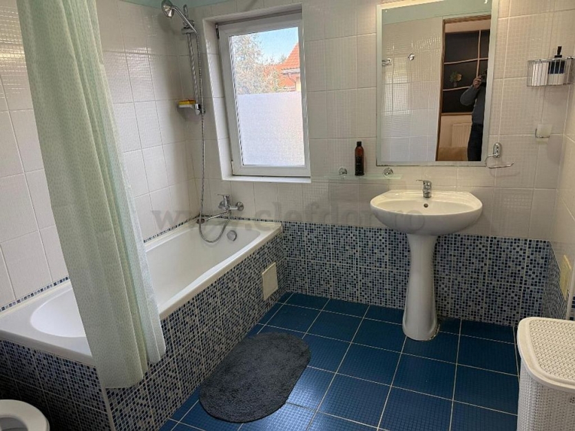 Villa for rent, Pipera area Vilă cu 3 camere de închiriat în zona Pipera