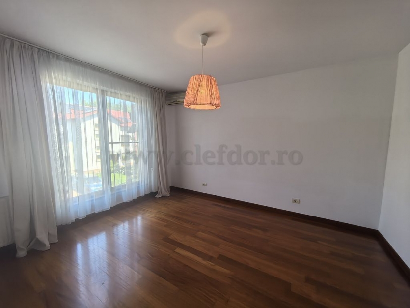Villa close to Iancu Nicolae Vila renovata in apropiere de Iancu Nicolae