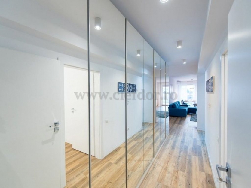 Lake view Apartment! Apartament cu vedere spre lac!