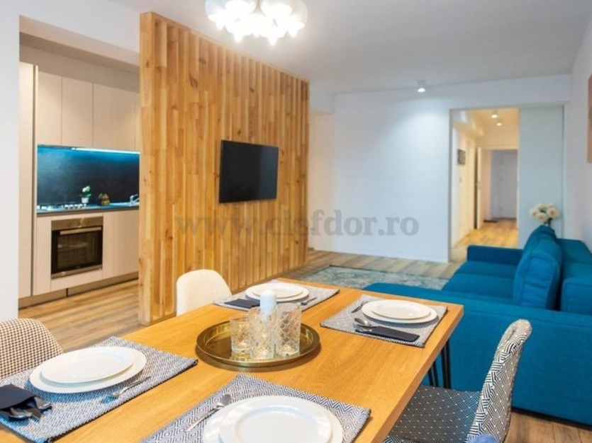 Lake view Apartment! Apartament cu vedere spre lac!