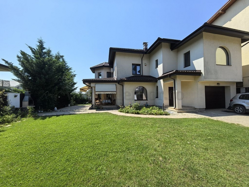 Villa for rent near Iancu Nicolae Vilă cu 5 camere de închiriat în apropere de Iancu Nicolae