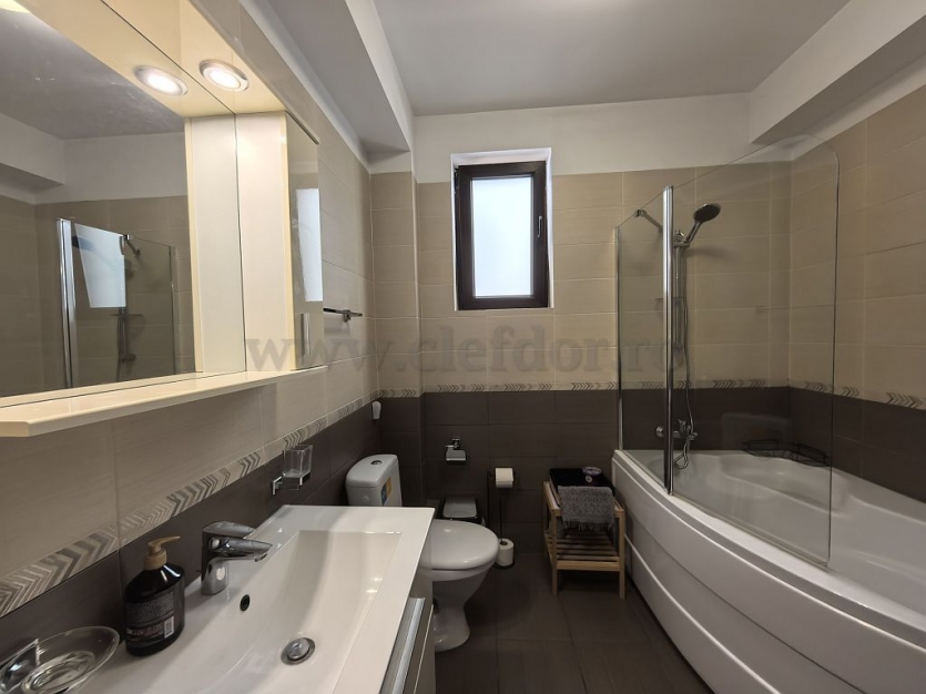 Villa for rent near Iancu Nicolae Vilă cu 5 camere de închiriat în apropere de Iancu Nicolae