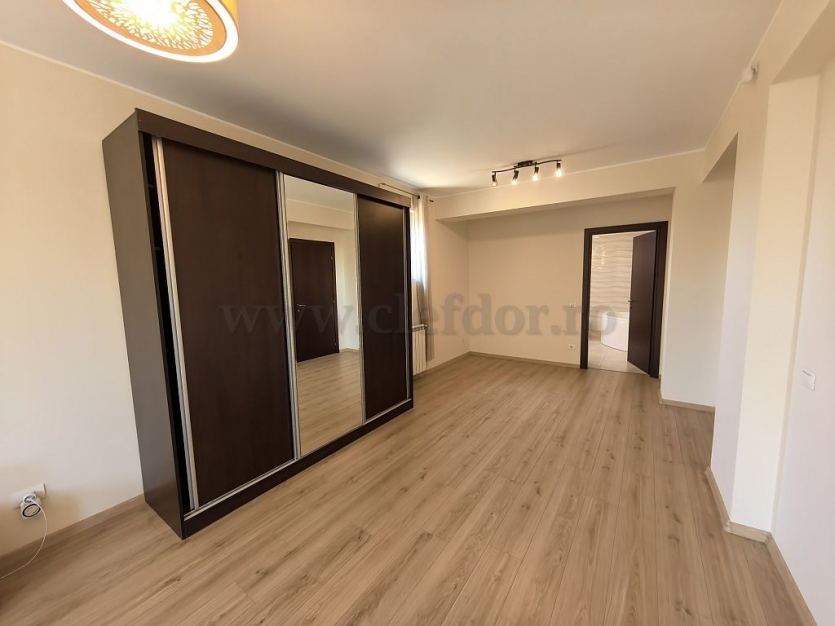 Villa for rent near Iancu Nicolae Vilă cu 5 camere de închiriat în apropere de Iancu Nicolae